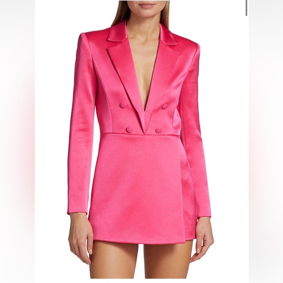 Alice + Olivia
Mayra Tuxedo Romper - Picture 4 of 7